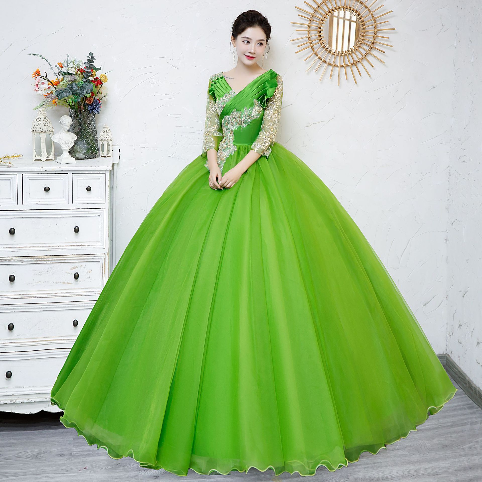 İnanılmaz hazır giyim elbisele - Women Formal Wear Photoshoot incelemesi ve fiyatı