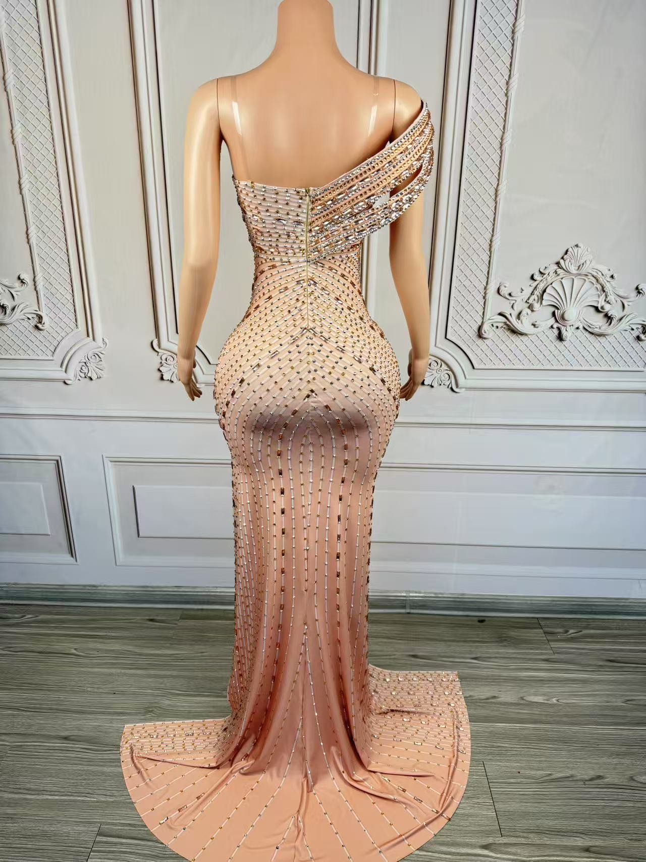 Xiangbin Sparkly Kristaller Ör - Women Formal Wear Photoshoot incelemesi ve fiyatı